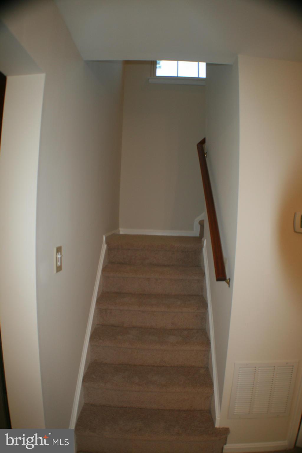 13930 Baton Rouge Court Centreville, VA 20121 - Photo 16 of 26 a view of entryway