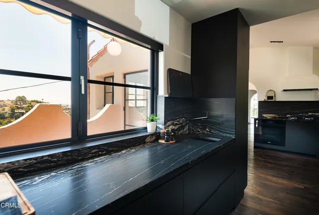 $14,750 | 2880 Durand Drive, Los Angeles, CA 90068