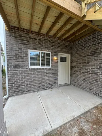 $1,750 | 2143 Columbia Avenue, Indianapolis, IN 46202