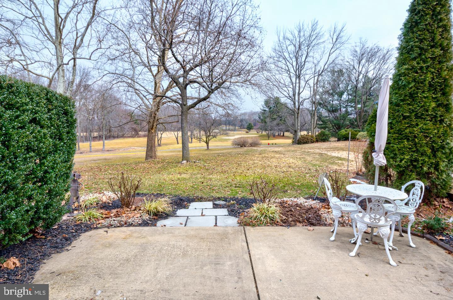 107 Farnwood Road Mount Laurel, NJ 08054 - Photo 13 of 22 Back Patio