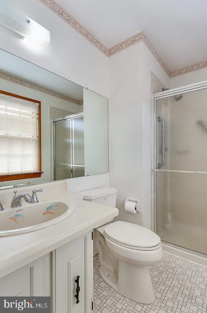 107 Farnwood Road Mount Laurel, NJ 08054 - Photo 18 of 22 MasterBath