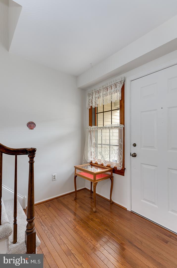 107 Farnwood Road Mount Laurel, NJ 08054 - Photo 3 of 22 Foyer