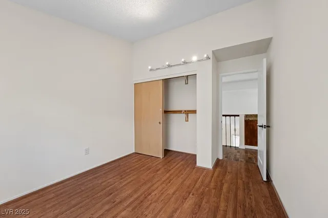 $3,450 | 8420 Haven Brook Court, Las Vegas, NV 89128