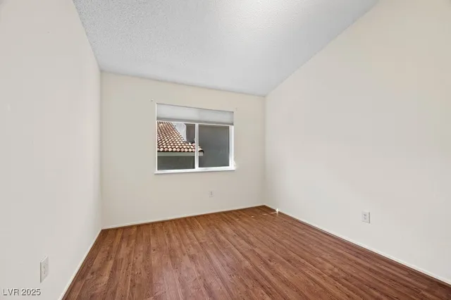 $3,450 | 8420 Haven Brook Court, Las Vegas, NV 89128