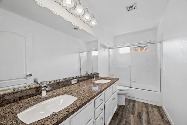 $3,450 | 8420 Haven Brook Court, Las Vegas, NV 89128