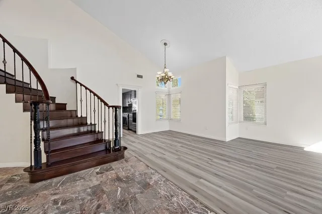 $3,450 | 8420 Haven Brook Court, Las Vegas, NV 89128