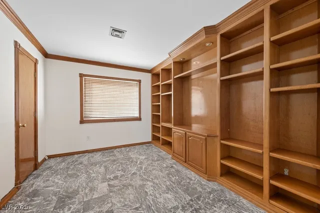 $3,450 | 8420 Haven Brook Court, Las Vegas, NV 89128