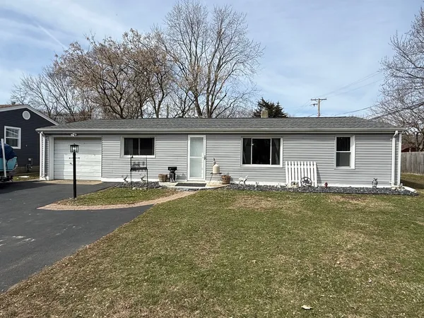 $225,000 | 714 Landon Avenue, Winthrop Harbor, IL 60096