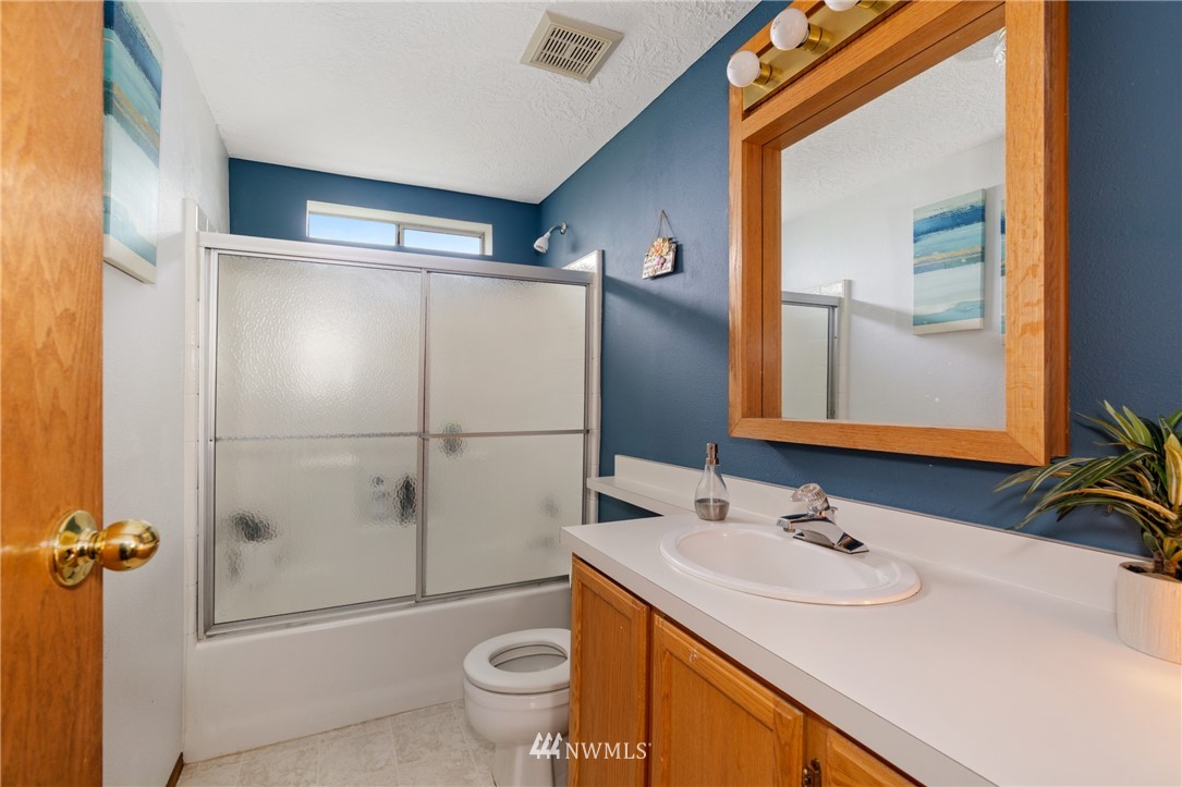1920 Bloomhardt Road Raymond, WA 98577 - Photo 15 of 20 Gallery Image 15