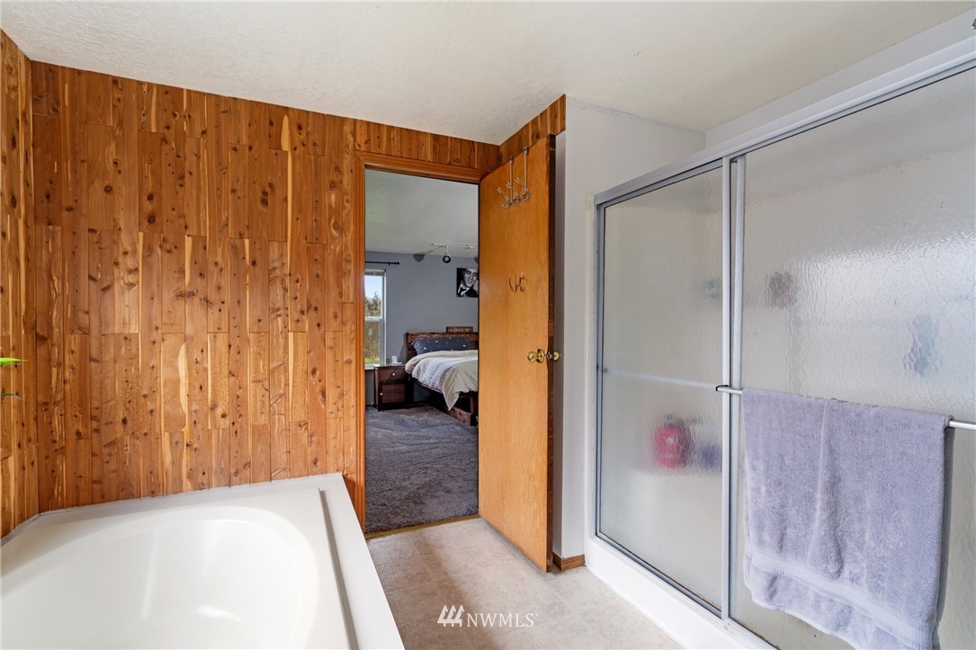 1920 Bloomhardt Road Raymond, WA 98577 - Photo 19 of 20 Gallery Image 19