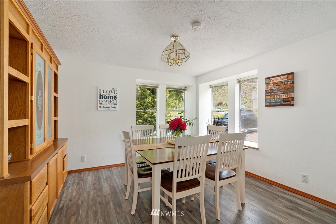 1920 Bloomhardt Road Raymond, WA 98577 - Photo 9 of 20 Gallery Image 9