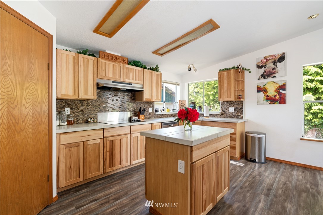 1920 Bloomhardt Road Raymond, WA 98577 - Photo 10 of 20 Gallery Image 10