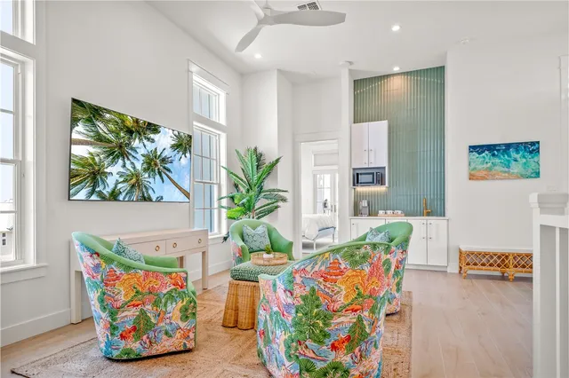 $3,845,000 | 331 Tailwind Drive, Port Aransas, TX 78373