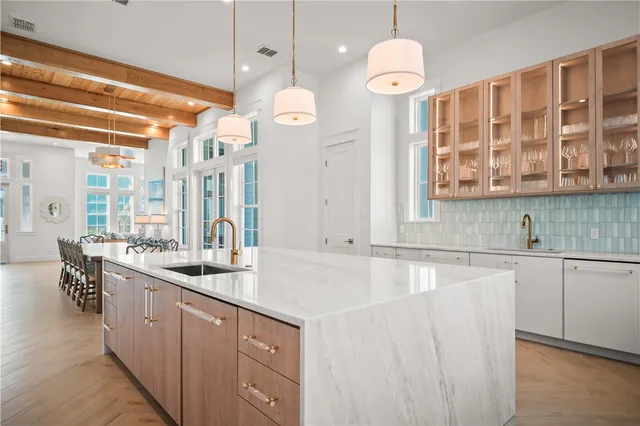 $3,845,000 | 331 Tailwind Drive, Port Aransas, TX 78373