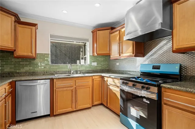 $7,000 | 1544 Golf Club Drive, Glendale, CA 91206