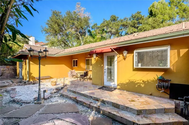 $7,000 | 1544 Golf Club Drive, Glendale, CA 91206