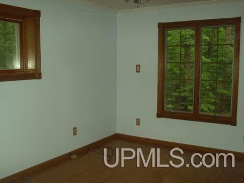 4067 13.75 Road Escanaba, MI 49829 - Photo 4 of 13 Gallery Image 4