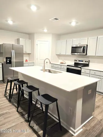 $2,395 | 4917 Abbington Oaks Way, Southport, NC 28461