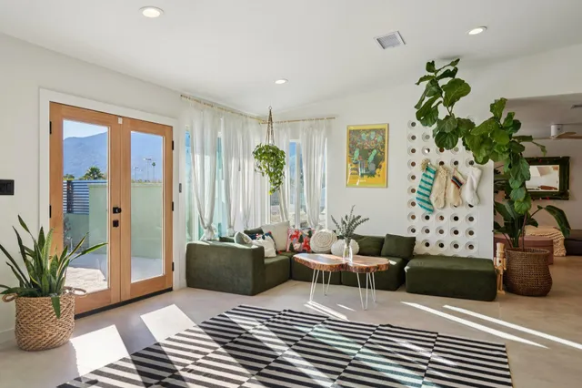 $1,000,000 | 3864 Calle San Raphael, Palm Springs, CA 92264