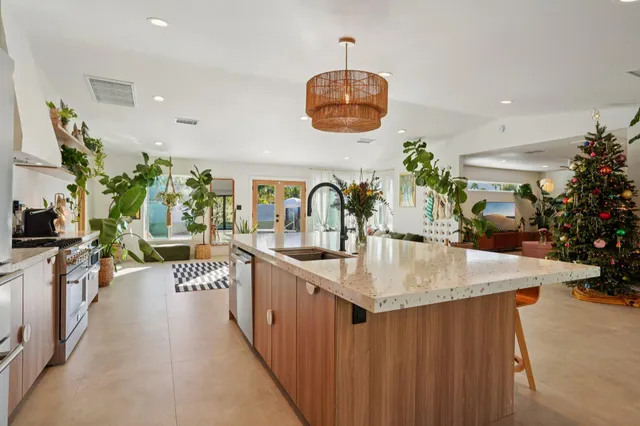 $1,000,000 | 3864 Calle San Raphael, Palm Springs, CA 92264