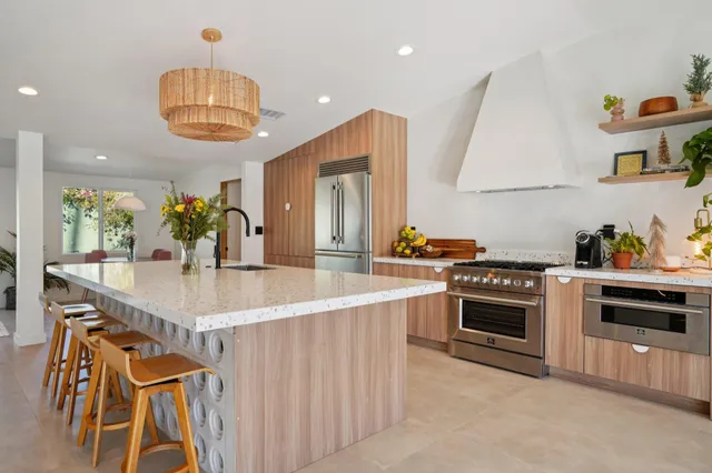 $1,000,000 | 3864 Calle San Raphael, Palm Springs, CA 92264