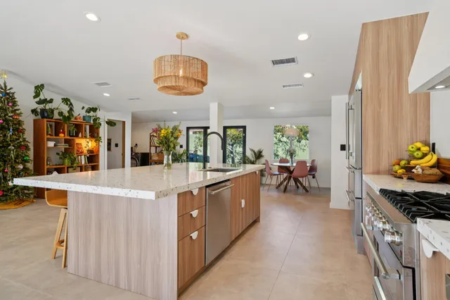 $1,000,000 | 3864 Calle San Raphael, Palm Springs, CA 92264