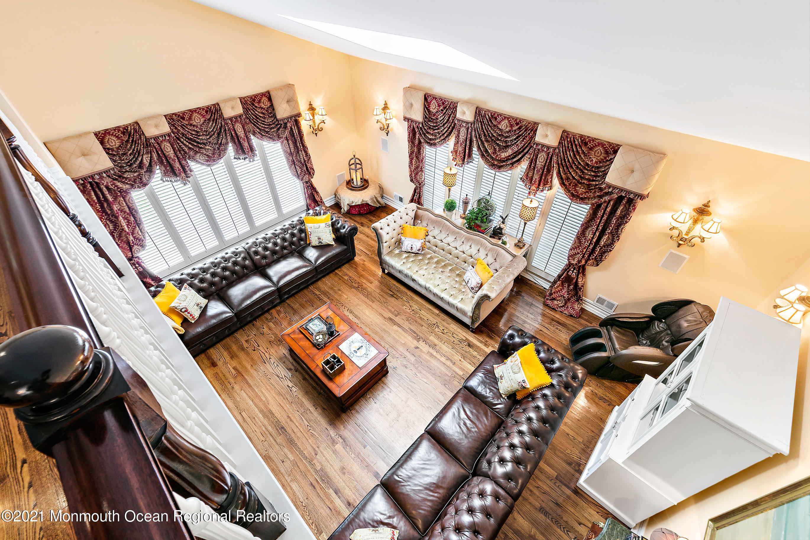 5 Post Road Rumson, NJ 07760 - Photo 10 of 67 a living room with furniture and wooden floor