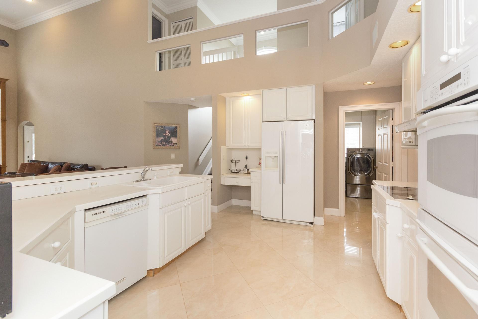 20161 Ocean Key Drive Boca Raton, FL 33498 - Photo 13 of 44 KITCHEN