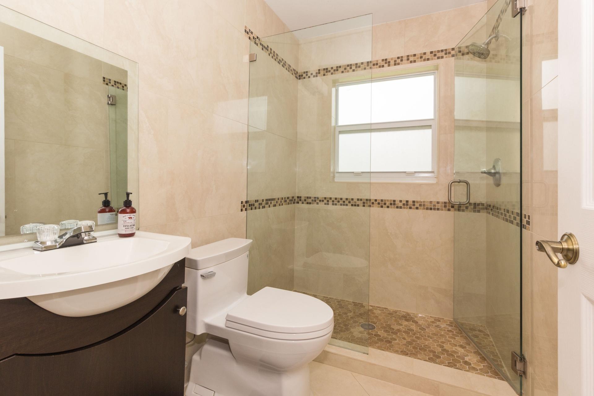 20161 Ocean Key Drive Boca Raton, FL 33498 - Photo 20 of 44 DOWNSTAIRS FULL BATH