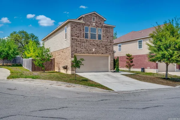 $267,500 | 1415 Hummingbird, San Antonio, TX 78245