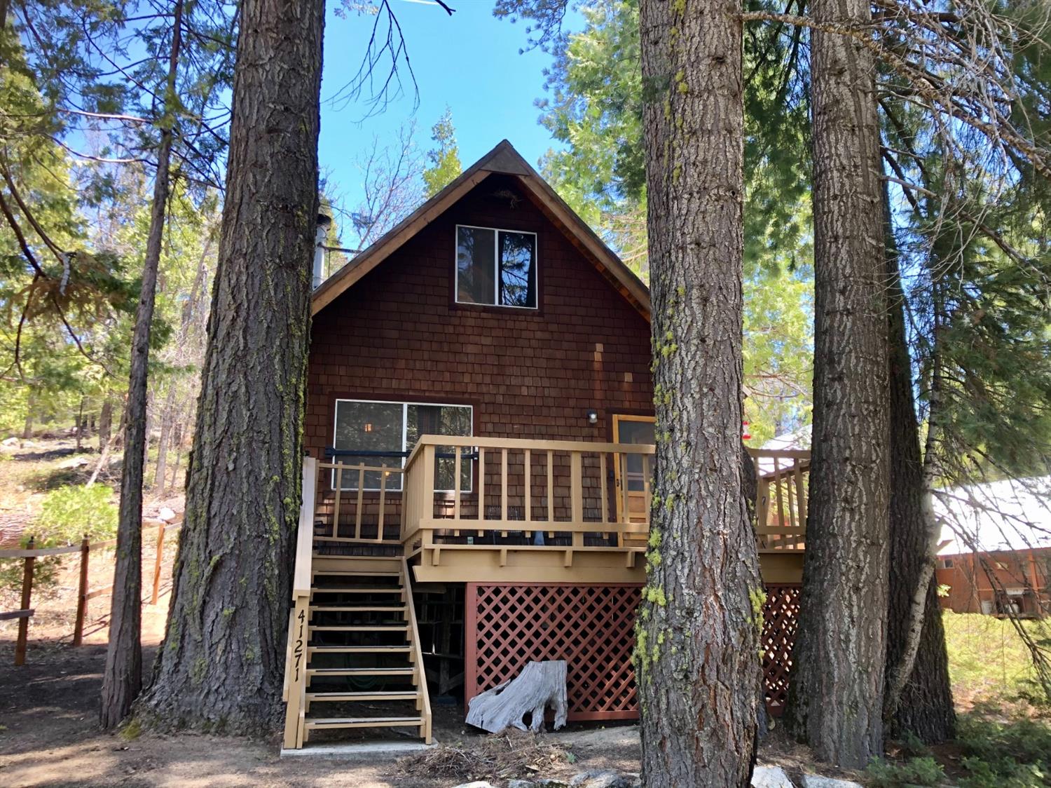 41271 Chinquapin Road North Fork, CA 93643 - Photo 2 of 30