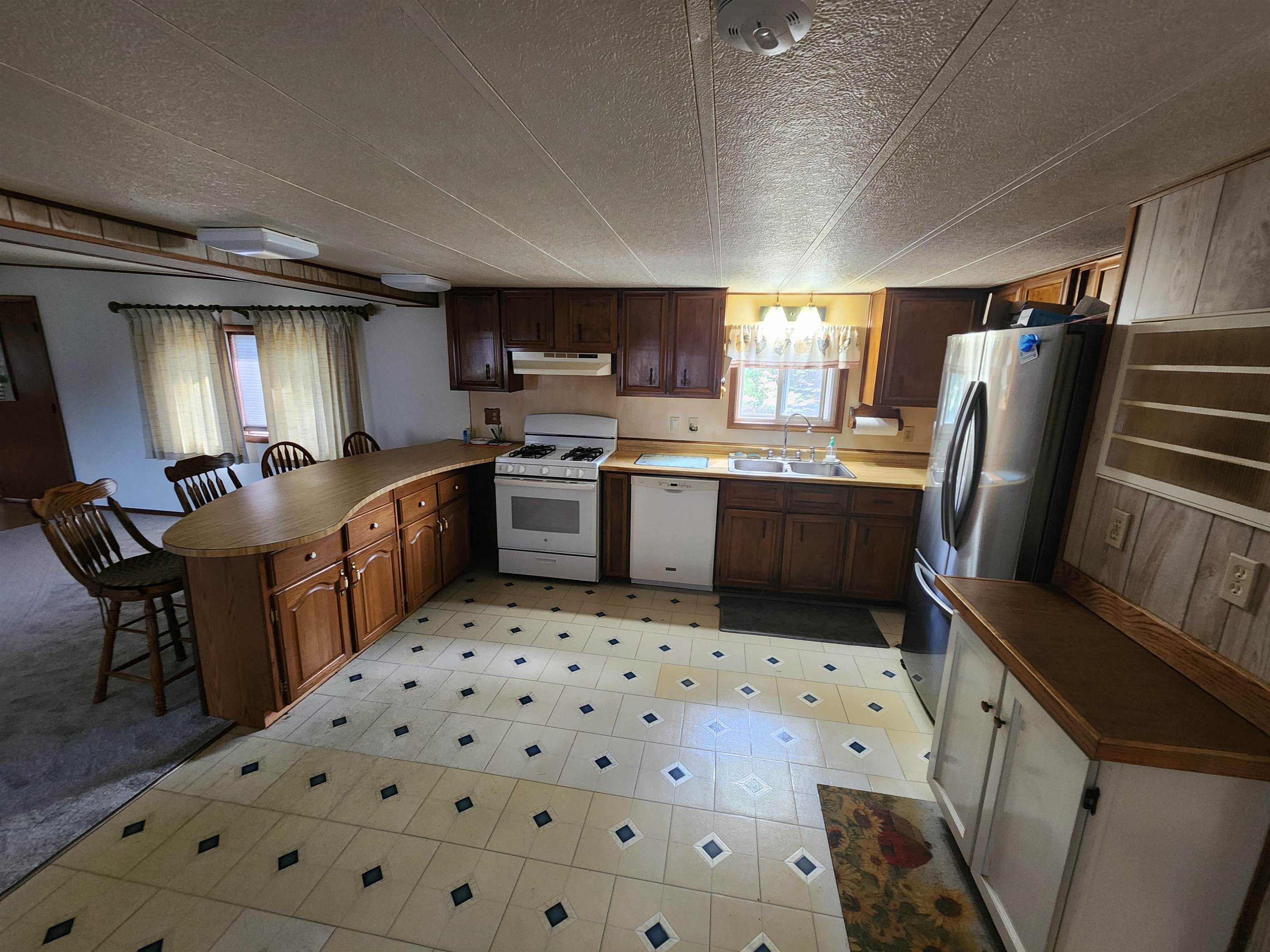 770 South Zimmerman Road Beulah, MI 49617 - Photo 5 of 42 1948490-4668ccba-5403-4f53-8d10-a13b87599363.JPG