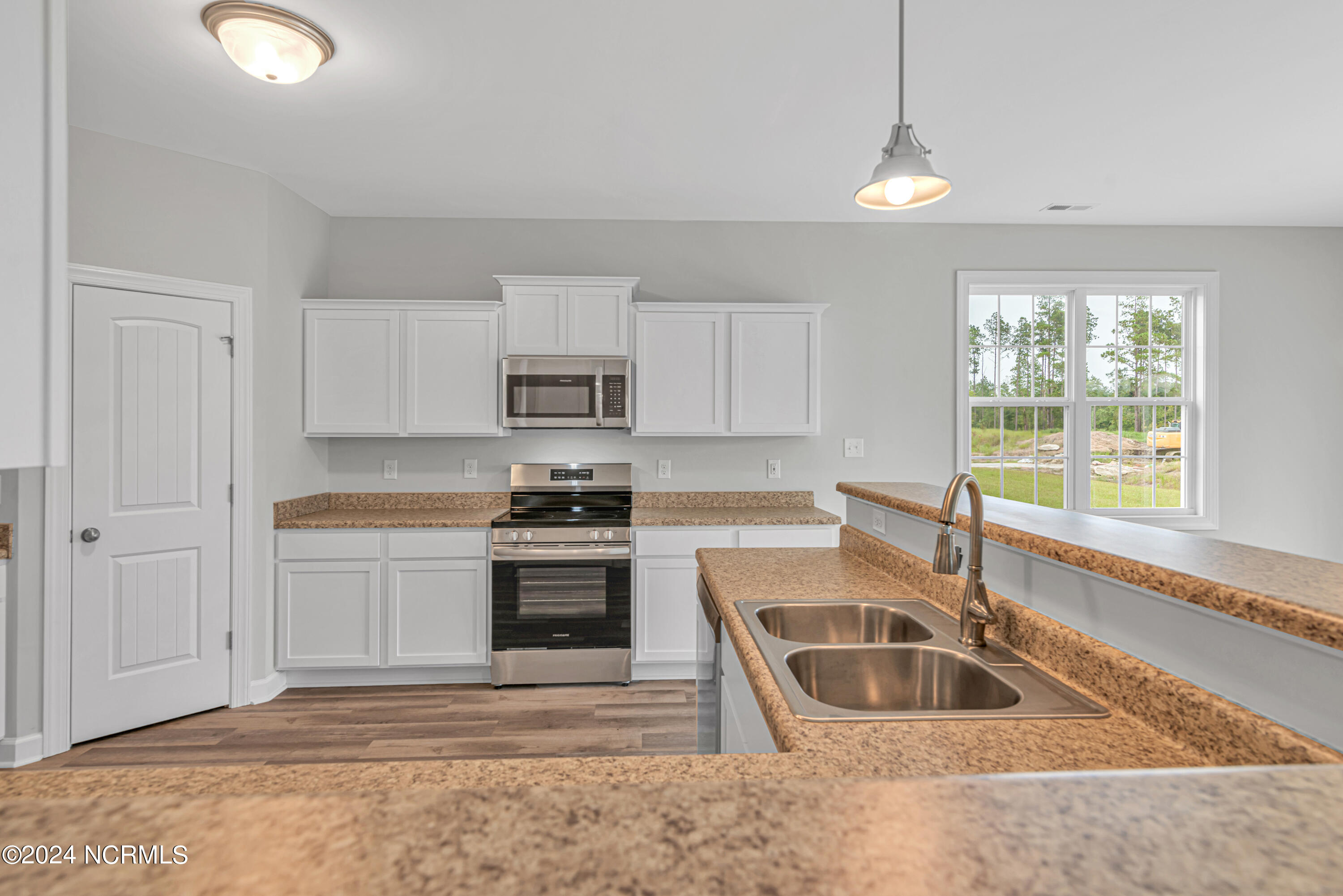 207 Browns Ferry Road Jacksonville, NC 28546 - Photo 10 of 42 DSC_0062