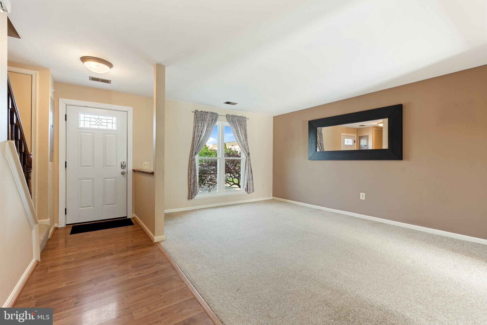 5757 Sunset View Lane Frederick, MD 21703 - Photo 3 of 32