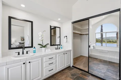 $1,799,000 | 35 Caribe Isle, Novato, CA 94949