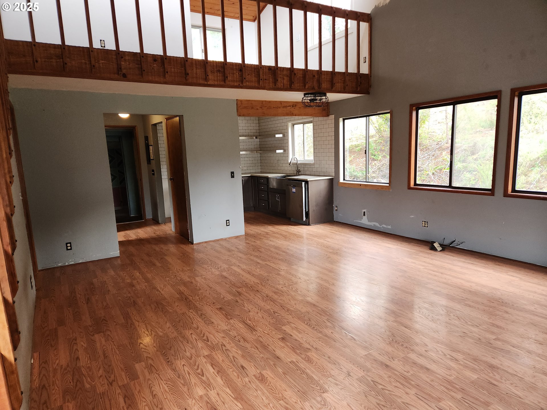 24626 Demming Ridge Road Elmira, OR 97437 - Photo 7 of 41