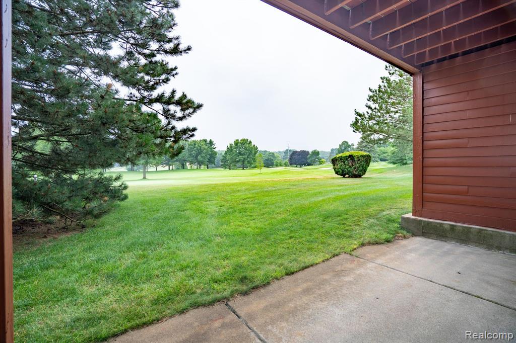 874 Green View Court Rochester Hills, MI 48307 - Photo 27 of 33 Gallery Image 27