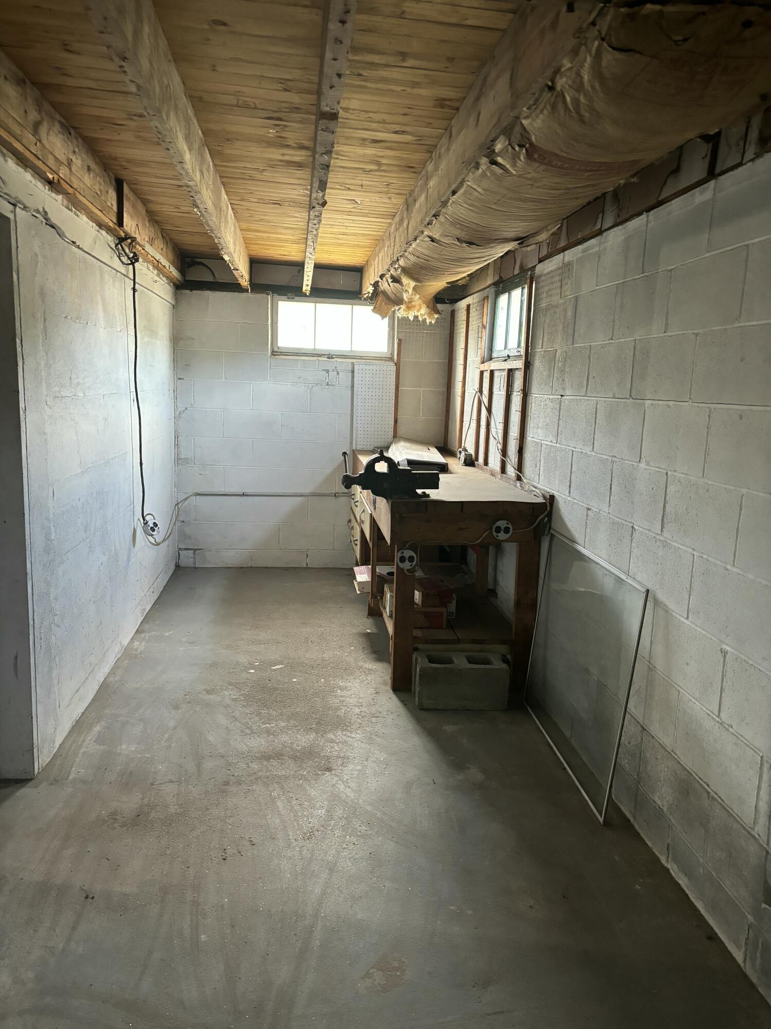 433 Elm Street Biddeford, ME 04005 - Photo 14 of 17 IMG_8900