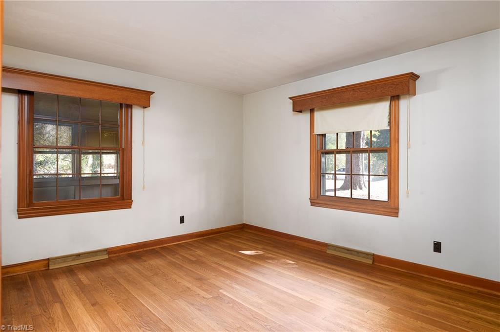 1706 Windsor Drive High Point, NC 27262 - Photo 18 of 25