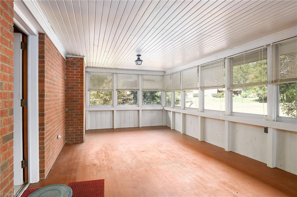 1706 Windsor Drive High Point, NC 27262 - Photo 20 of 25