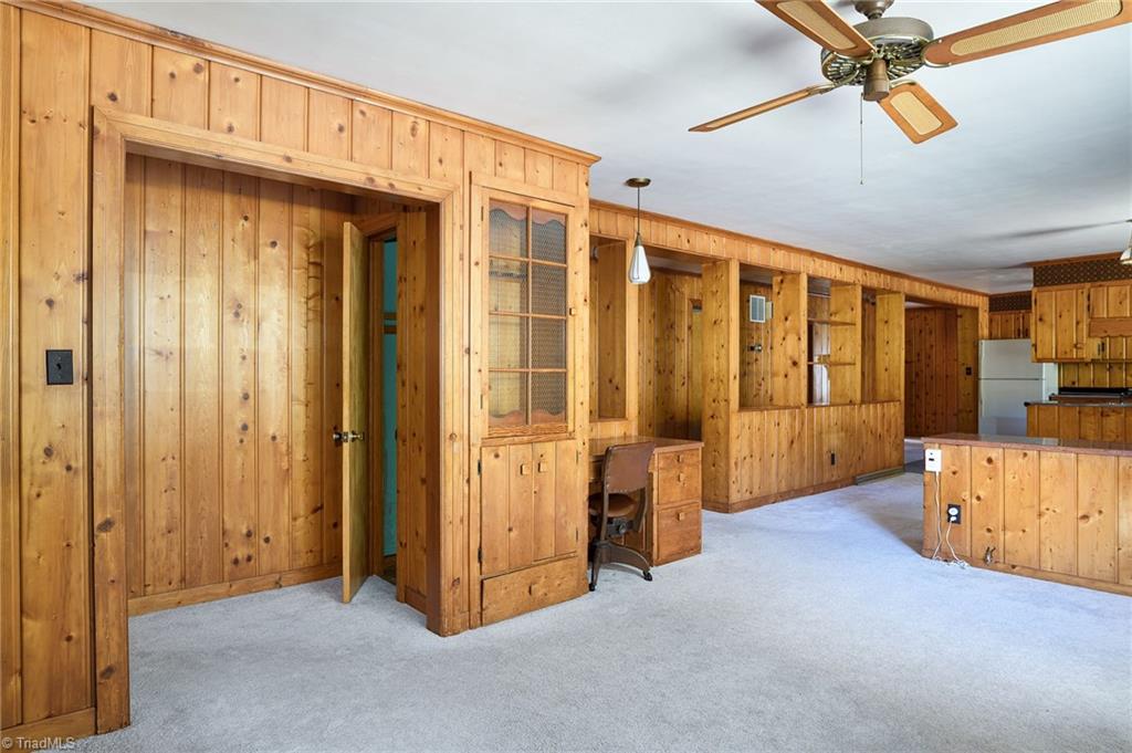 1706 Windsor Drive High Point, NC 27262 - Photo 8 of 25