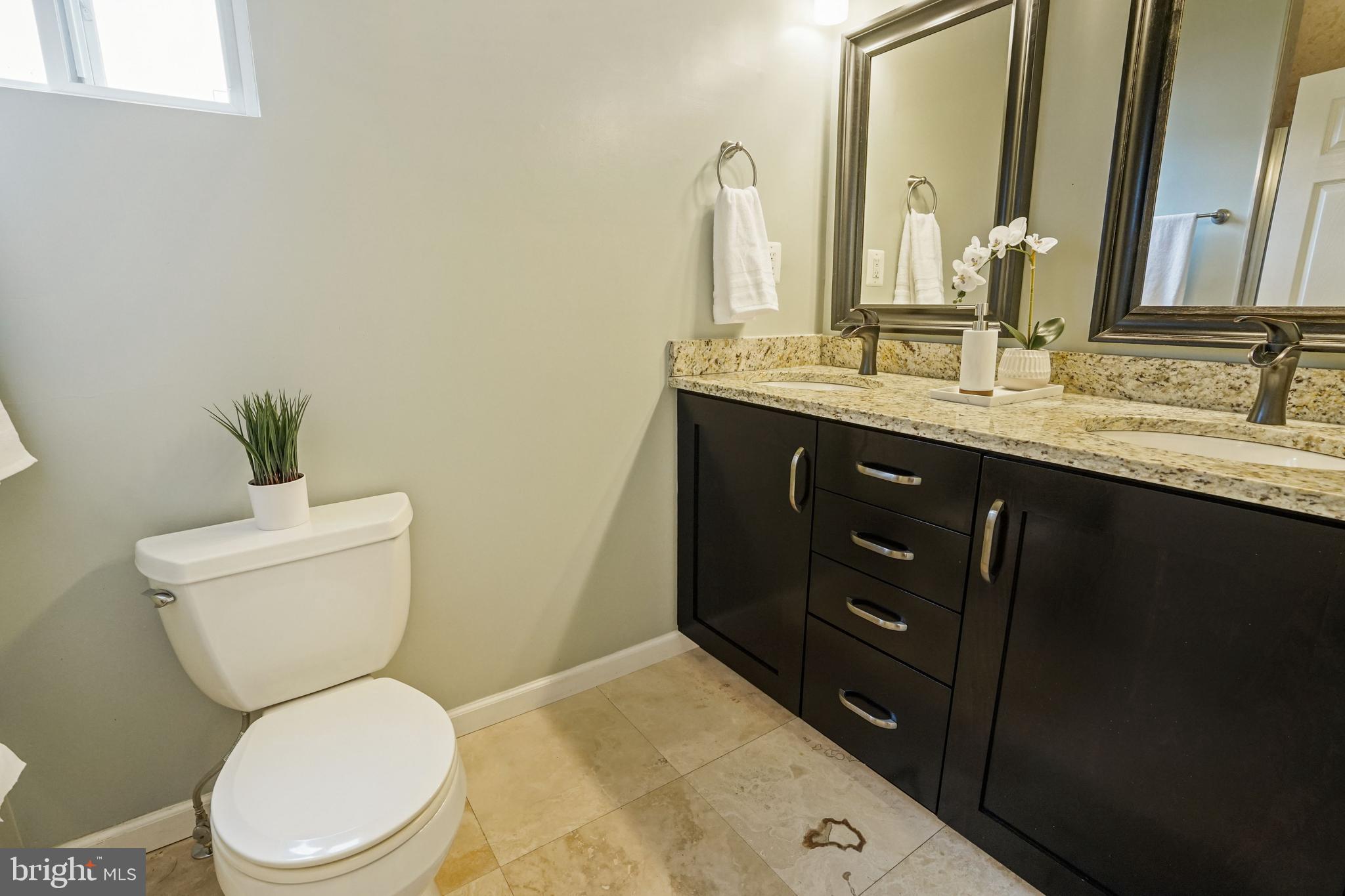 468 Ridge Street Northwest Washington, DC 20001 - Photo 11 of 35