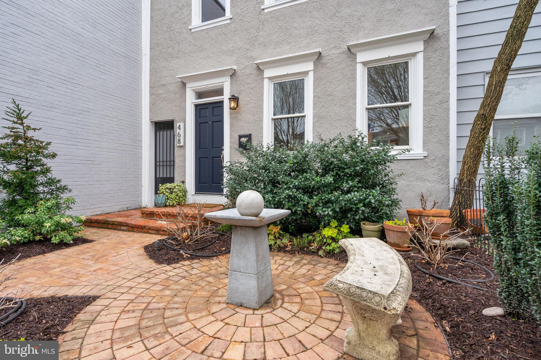 468 Ridge Street Northwest Washington, DC 20001 - Photo 3 of 35