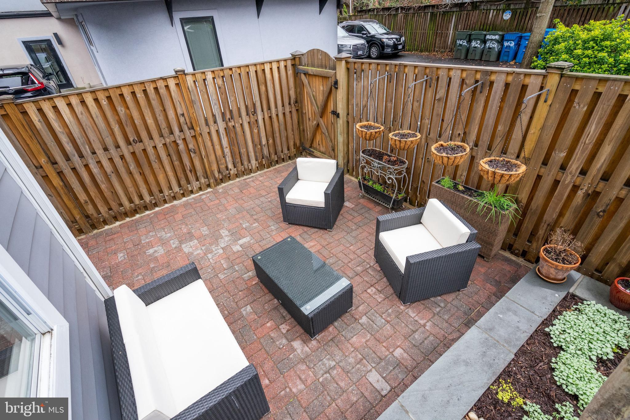 468 Ridge Street Northwest Washington, DC 20001 - Photo 33 of 35