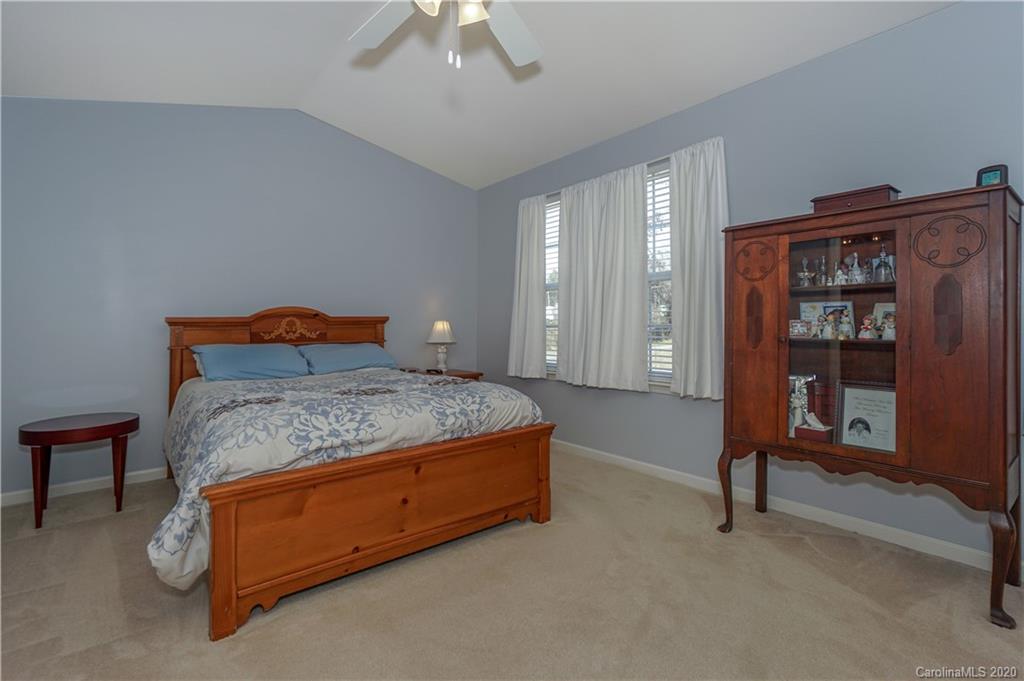 2412 Hart Road Charlotte, NC 28214 - Photo 13 of 28 Gallery Image 13