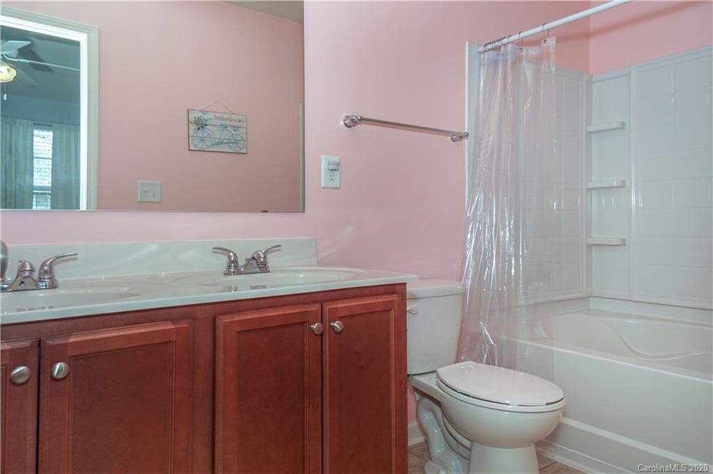 2412 Hart Road Charlotte, NC 28214 - Photo 14 of 28 Gallery Image 14