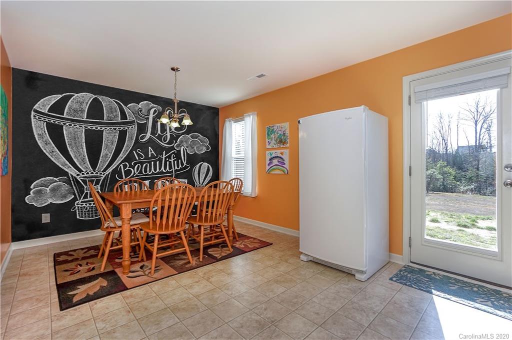 2412 Hart Road Charlotte, NC 28214 - Photo 9 of 28 Gallery Image 9