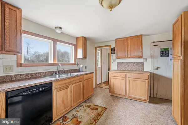 $599,000 | 430 East Pittsfield Street, Pennsville, NJ 08070