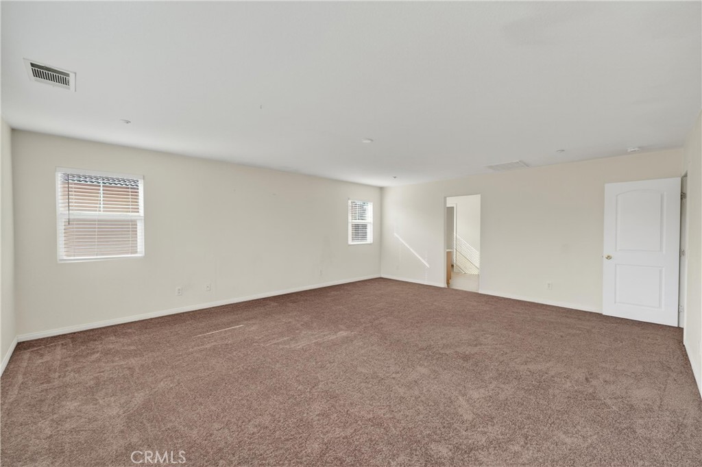 9406 Kentfield Court Riverside, CA 92508 - Photo 44 of 64 Large primary suite