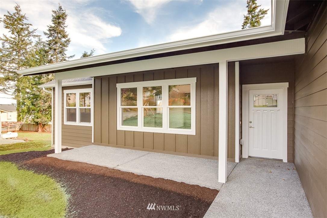 193 Russell Road Camano Island, WA 98282 - Photo 3 of 18 Gallery Image 3